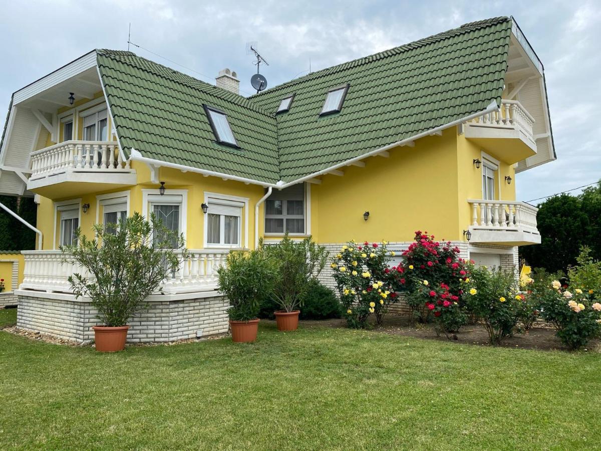 Margareta Apartmanhaz Διαμέρισμα Hajdúszoboszló Εξωτερικό φωτογραφία